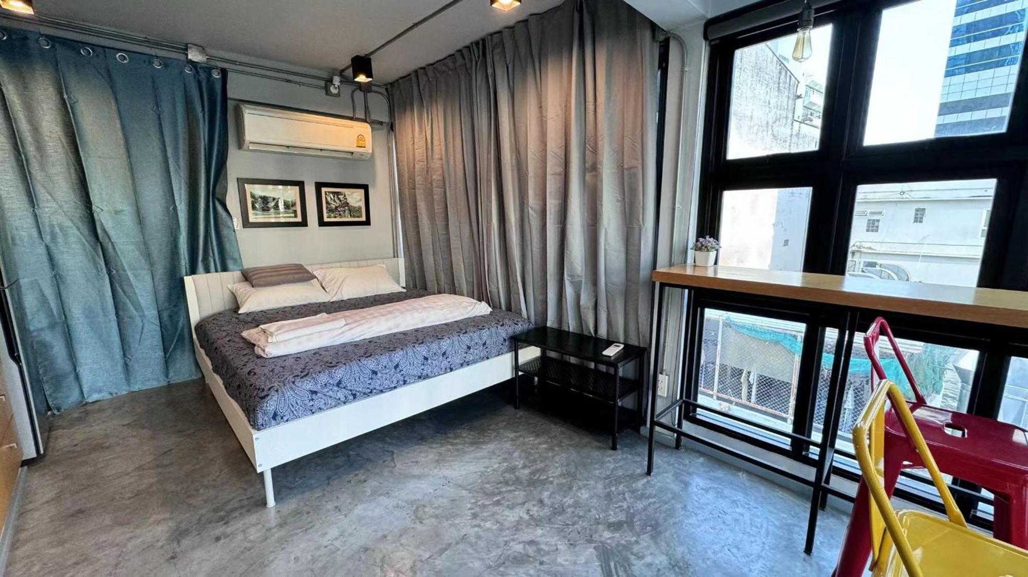 Bangkok Silom Chat Box Hostel Extérieur photo