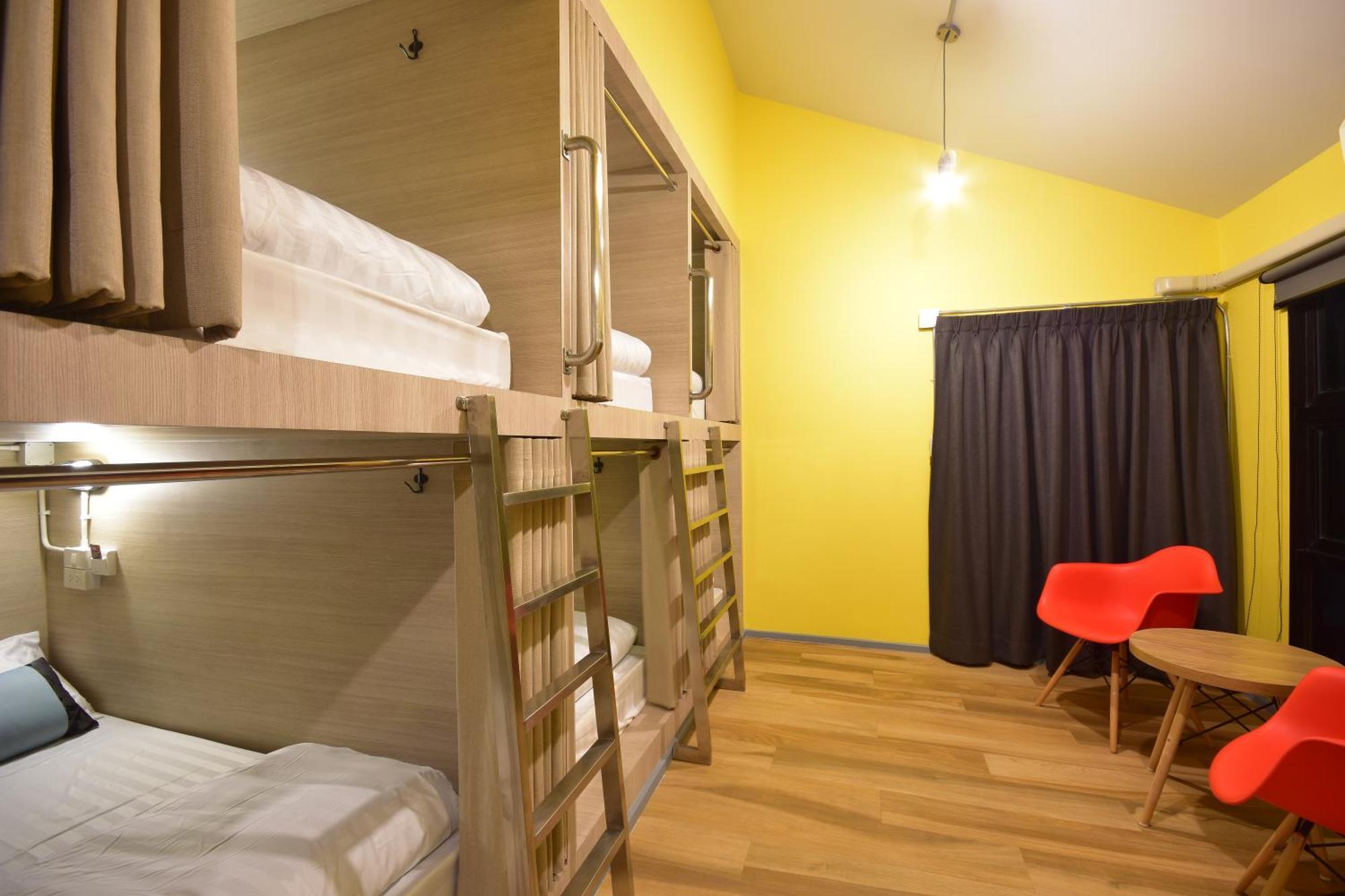 Bangkok Silom Chat Box Hostel Extérieur photo