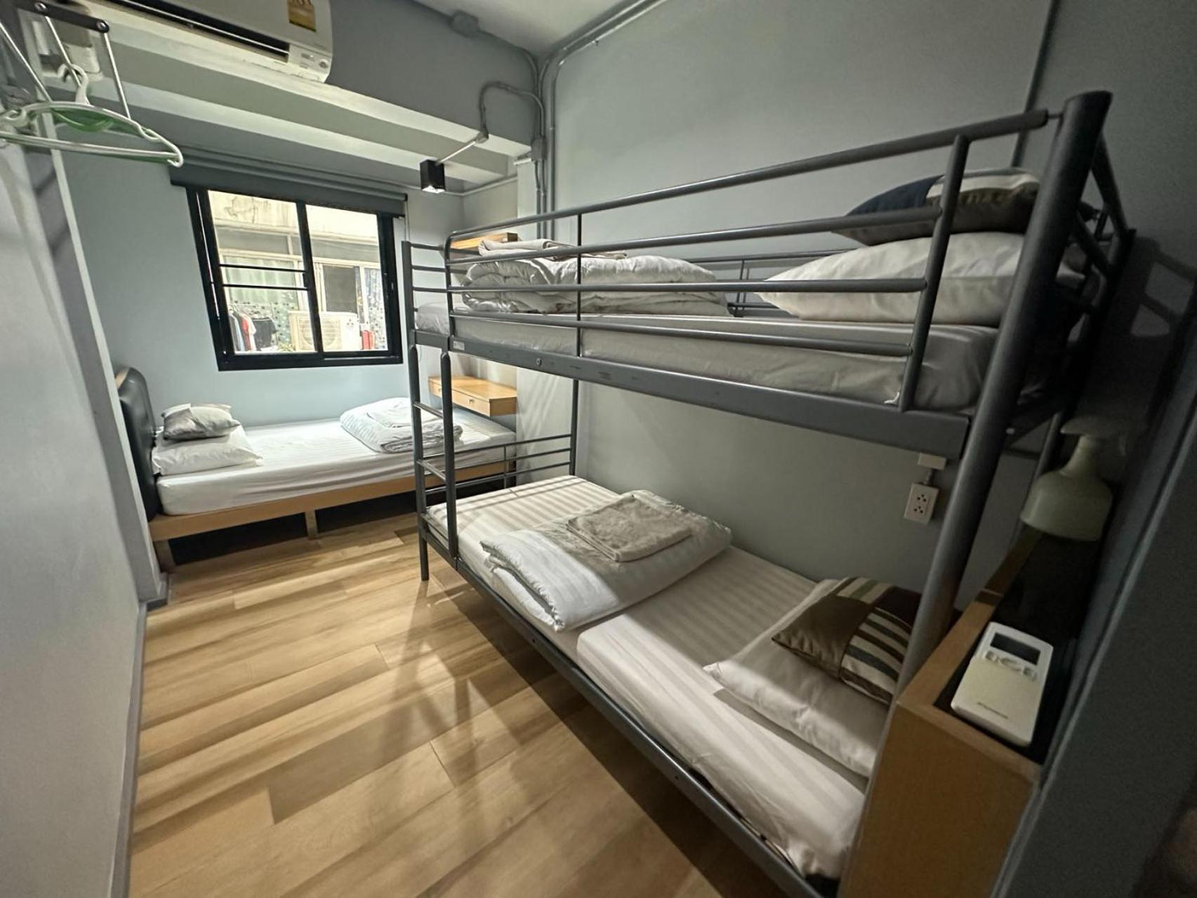 Bangkok Silom Chat Box Hostel Extérieur photo