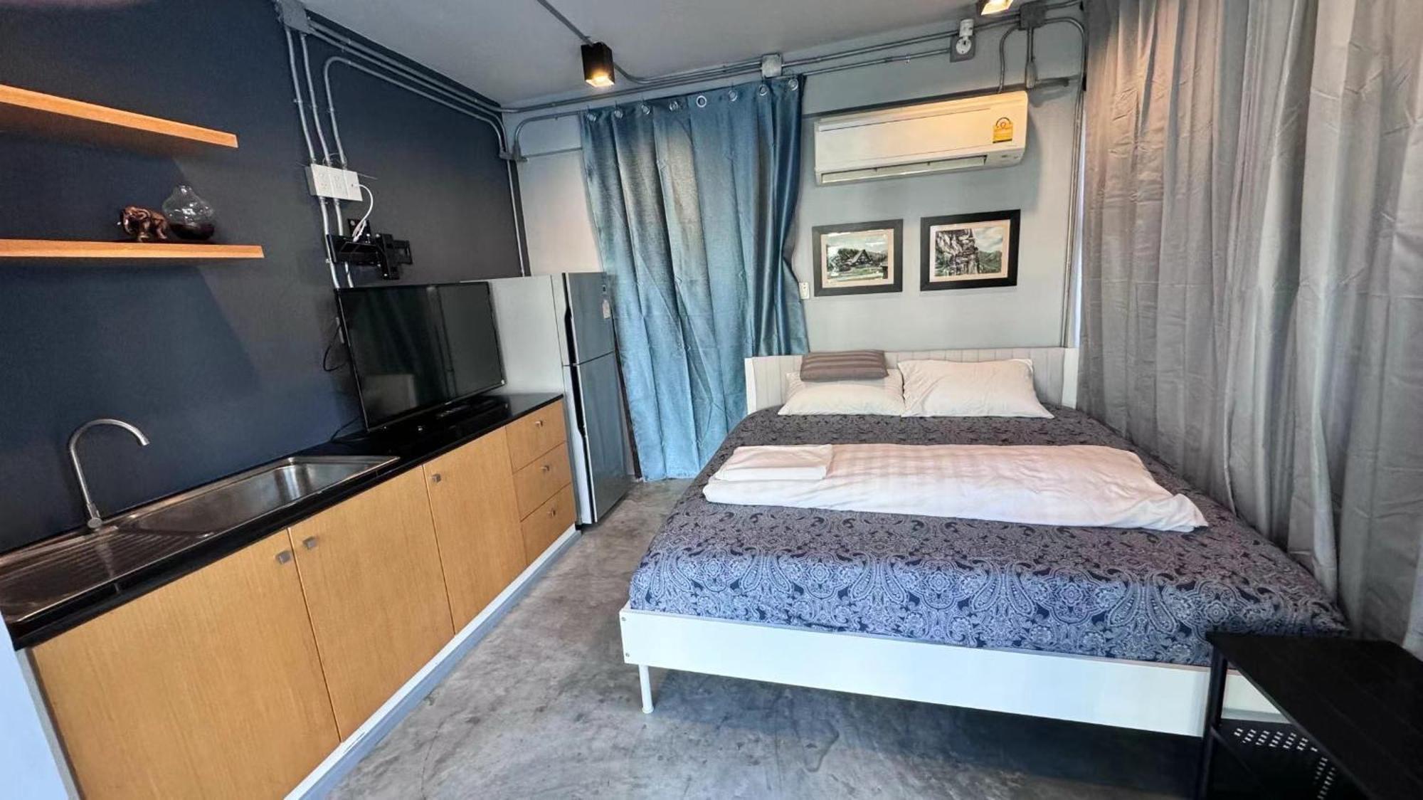 Bangkok Silom Chat Box Hostel Extérieur photo