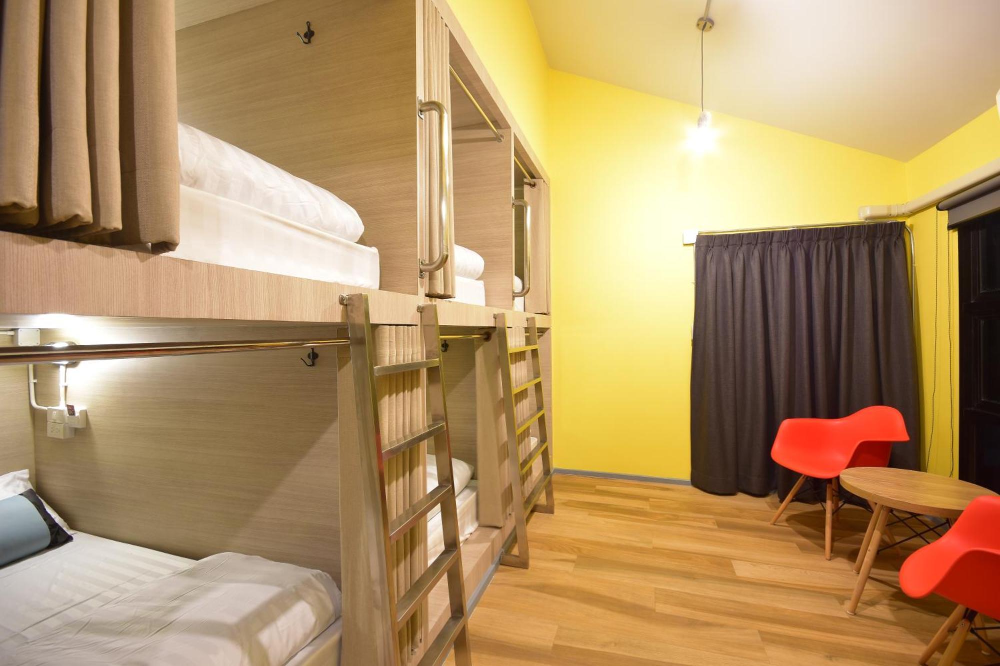 Bangkok Silom Chat Box Hostel Extérieur photo